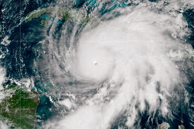 hurricane-melissa-102825-2-81f4b5b7a0a245908c12ea8a24997b15